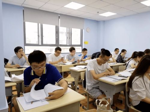 房地產與教育培訓行業調整下的中國財富分配新周期——教育咨詢新機遇探析